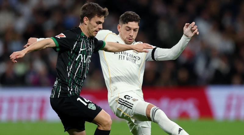 פדריקו ואלוורדה מנסה לחטוף