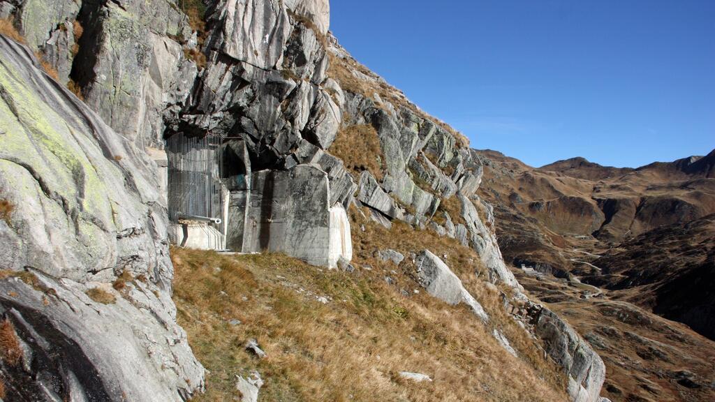 Bunker Gotthard pass at Swiss Alps (Photo: danmi1, Shutterstock) bunker Gotthard pass at Swiss Alps