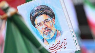 מוג'תבא נשאר בלי חלופה שלטונית | מטרת החיסולים