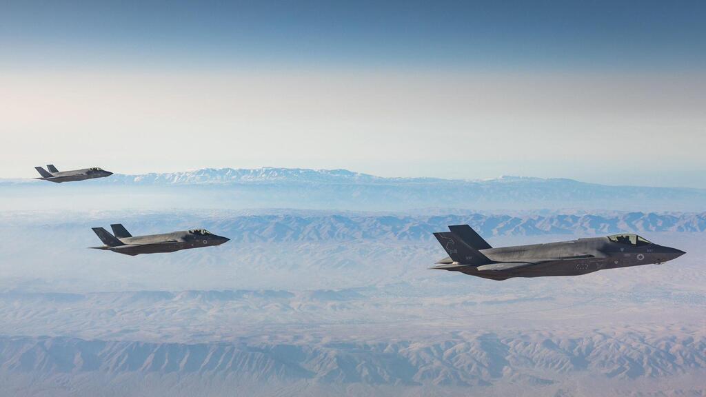 Israeli F-35 on their way to strike Iran during Roaring Lion (Photo: IDF) מטוסי ה׳אדיר’ בדרך לתקיפה באיראן