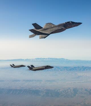  מטוסי ה׳אדיר’ בדרך לתקיפה באיראן