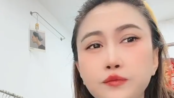 משפיענית הרשת הסינית וואנג יפיי מתה בשידור חי