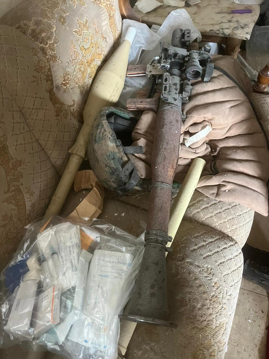 A rocket launcher located in Lebanon (Photo: IDF) אמצעי הלחימה שאותרו