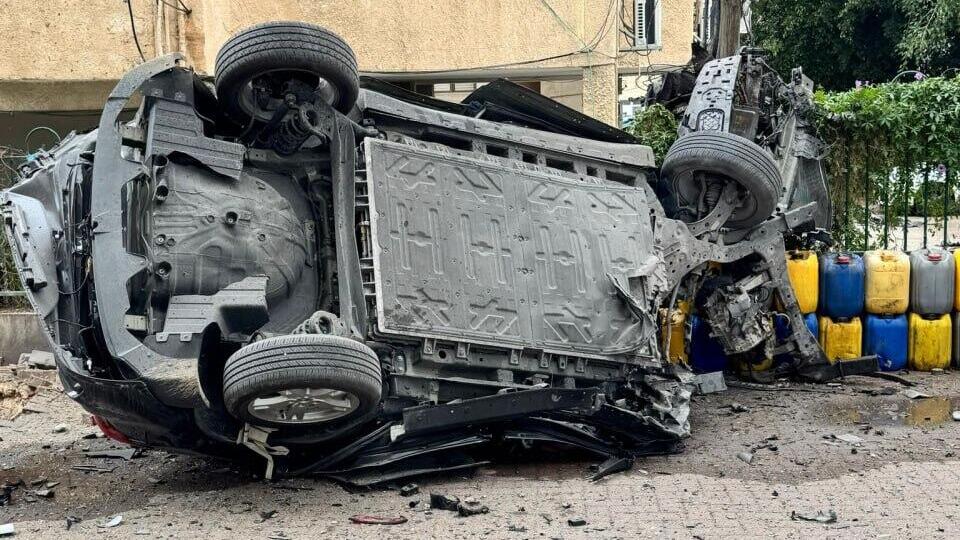 Rishon Lezion (Photo: Israel Fire and Rescue Services) אחת מזירות הנפילה בראשון