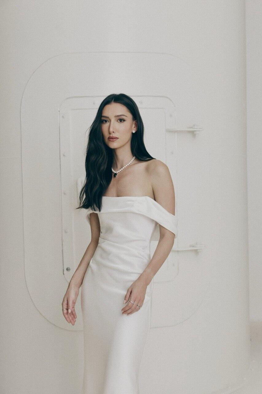 שירה גוטמן (צילום: שי פרנקו) שירה וגלית גוטמן צילומי שמלת כלה משכית