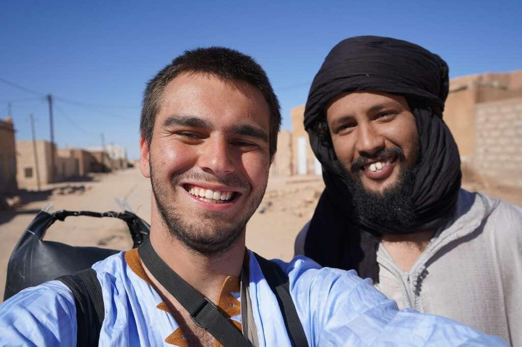 מפגש עם חבר רנדומלי באמצע מדבר סהרבה