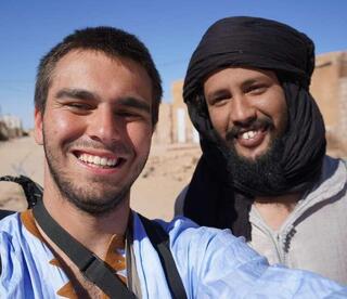 מפגש עם חבר רנדומלי באמצע מדבר סהרבה