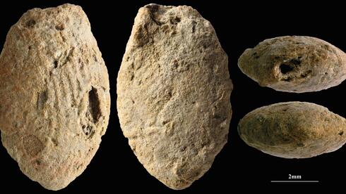 חרוז חימר בצורת פרפר מהתקופה הנאטופית המאוחרת