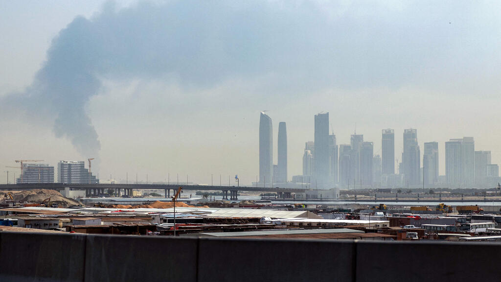 Dubai airport attacked during the latest war with Iran (Photo: AFP) תקיפה בשדה התעופה בדובאי
