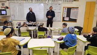 חוזרים לשגרת לימודים בבנימין