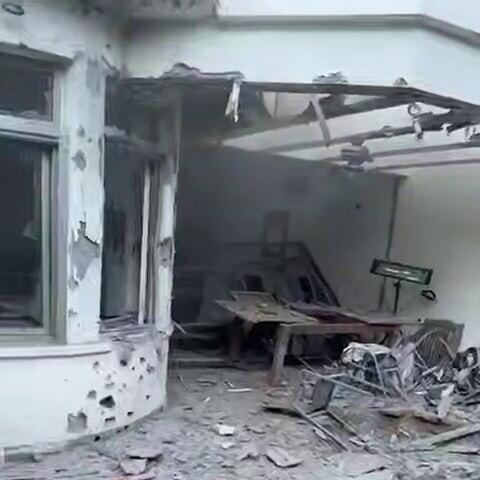 נפילת רסיס בחצר בית בשוהם