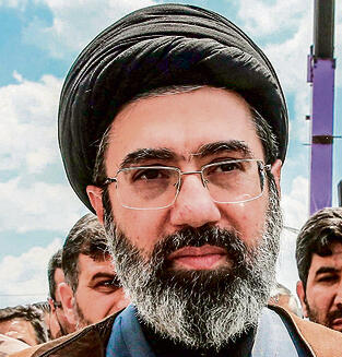 מוג'תבא חמינאי, המנהיג העליון  הנבחר