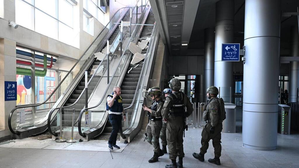 פגיעה ישירה בתחנת רכבת בחולון