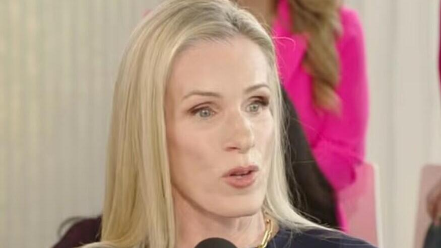 Кристин Кэбот в гостях у Опры Уинфри (Фото: снимок с экрана) אופרה ווינפרי קריסטין קאבוט