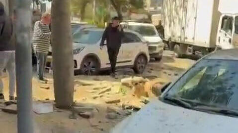 נפילה בחולון 