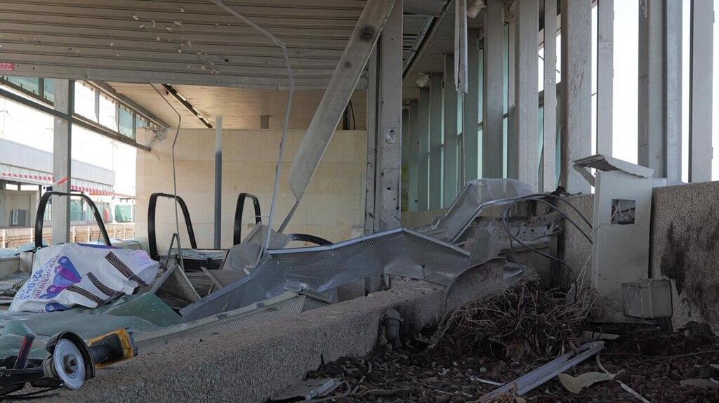 פגיעה בתחנת הרכבת בחולון