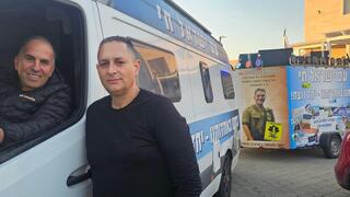 יגאל סוויסה ומשאית השמחה