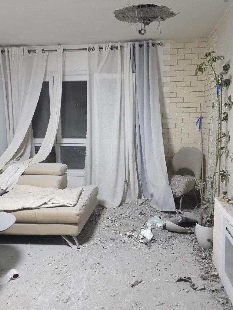 מד"א בזירת הנפילה בכרמיאל