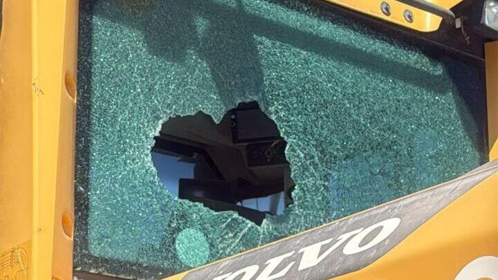 אזרחים ישראלים יידו אבנים לעבר לוחמי צה״ל שפעלו במרחב הסמוך לקריית ארבע שבחטיבת יהודה