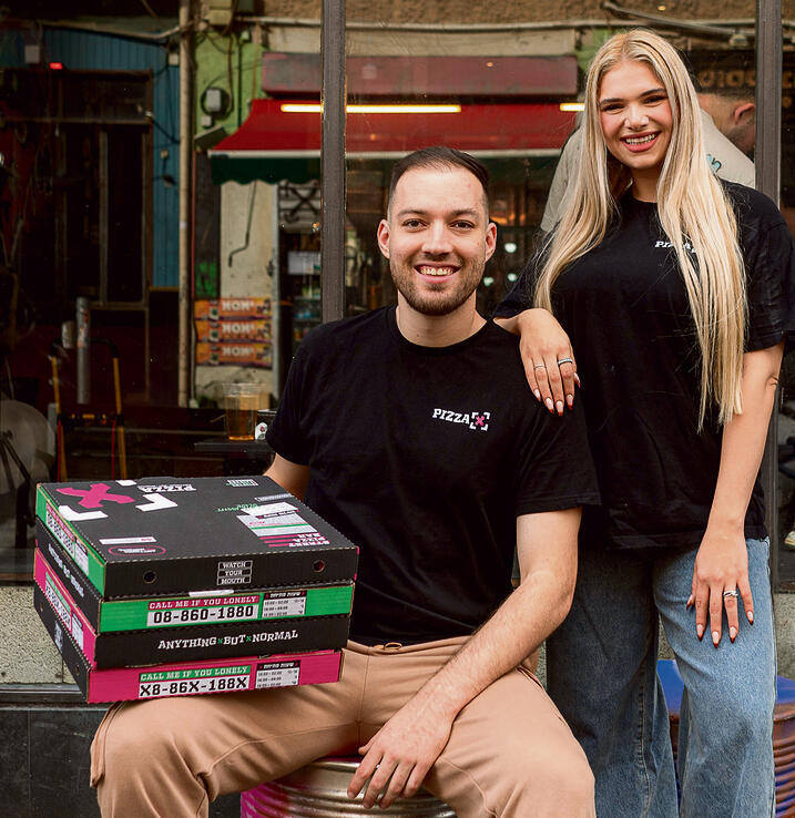 Omer Simon and Chelsea Dayan (Photo: David Moyal) "עשרה חודשים עבדנו מהבית". עומר וצ'לסי