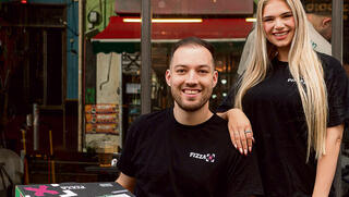 "עשרה חודשים עבדנו מהבית". עומר וצ'לסי