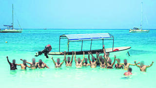 חברי המשלחת של נפגעי פוסט–טראומה מהמלחמה לטנזניה