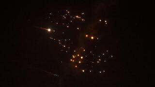 טיל מתפזר ששוגר מאיראן בשמי ישראל