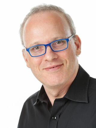 ד"ר עוזי פרוינד-פיינשטיין