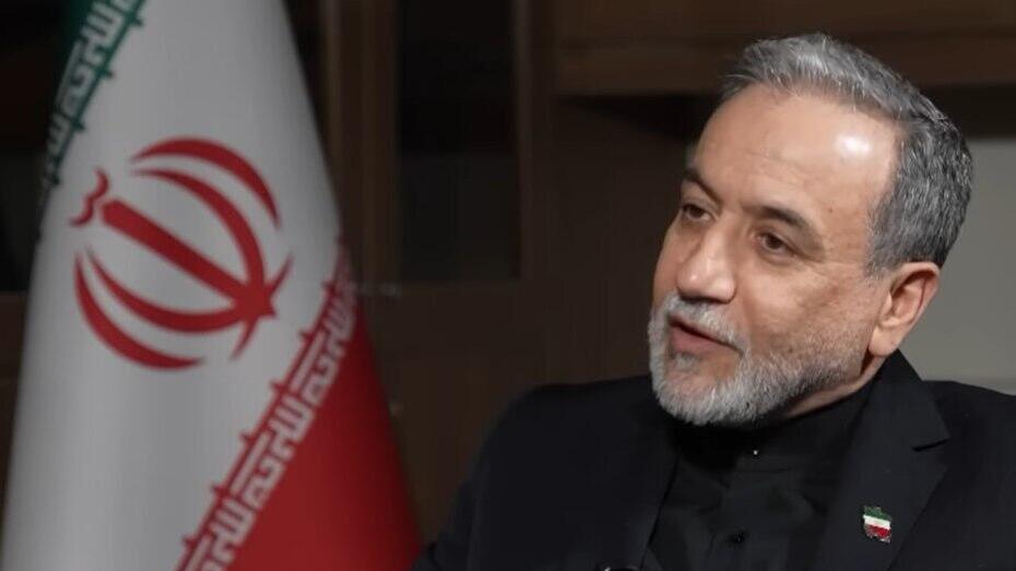 עבאס עראקצ'י מתראיין לאל-ג'זירה