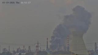 תיעוד רגע הפגיעה בבית הזיקוק בחיפה