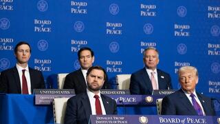 Дональд Трамп и американские лидеры на заседании Совета мира в ООН 