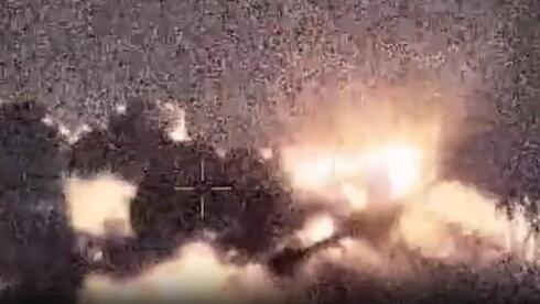 תיעוד: תקיפות ספינות טילים ומפקדות באיראן