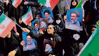 3 שבועות למלחמה: הישגים בשמיים, מוקשים במים