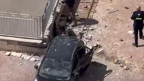 Impact site in Rehovot (Photo: used under Section 27a of the Copyright Law) זירת הנפילה ברחובות