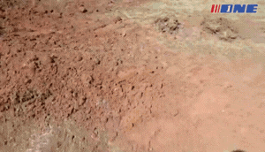 זירת נפילה במגרש כדורגל ברחובות