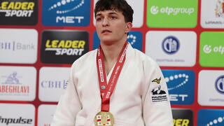 הג'ודוקא הישראלי יצחק אשפיז מדליית זהב