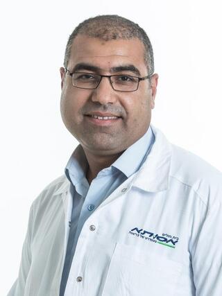 פרופ' נעים אבו פרחה, מנהל המכון לגסטרואנטרולוגיה באסותא באר שבע