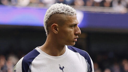 רישרליסון  מאוכזב