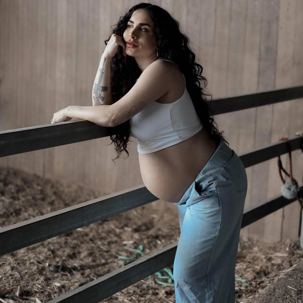 אורין ג'ולי מגזין סופש מרץ 2026