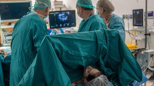 העובר של מיכל אזולאי נותח בחדר הקרינה במרכז דוידוף בבית החולים בילינסון