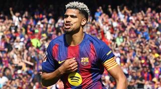 רונאלד אראוחו רץ לחגוג