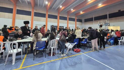 מרכז מפונים בדימונה לאחר הפגיעה בעיר