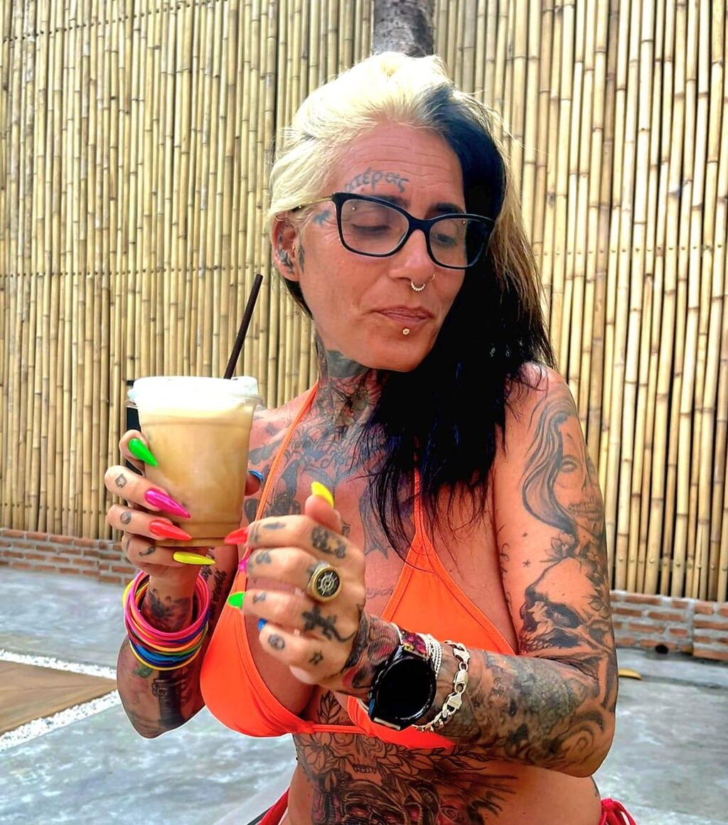 Sheila Negrin — not a violent woman, but unwilling to turn the other cheek שילה נגרין בתאילנד