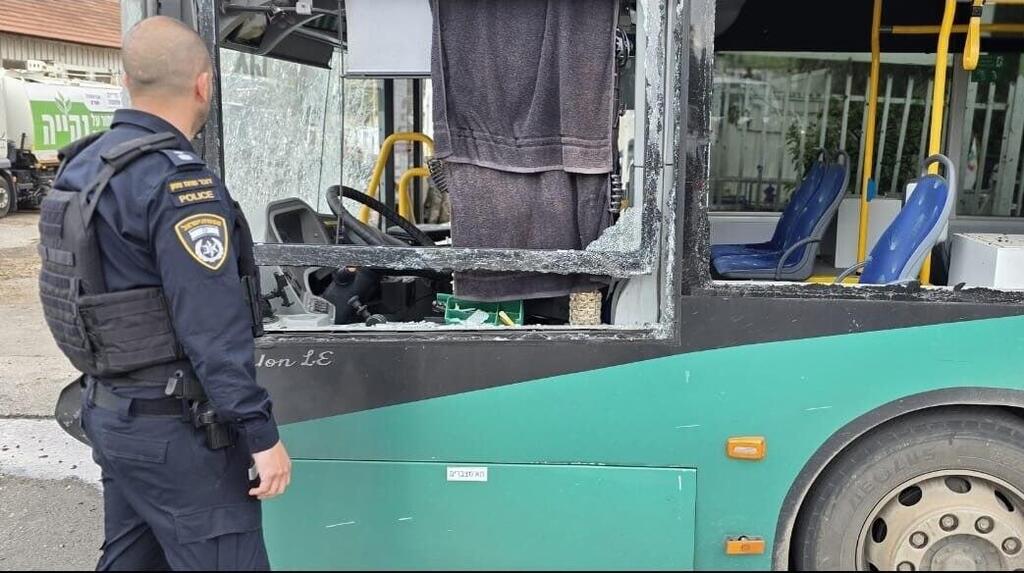 אוטובוס שנפגע בקריית שמונה
