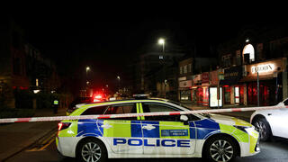 ניידת משטרה בזירה בלונדון