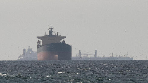 ארכיון ספינה ספינת מטען ליד מצר הורמוז