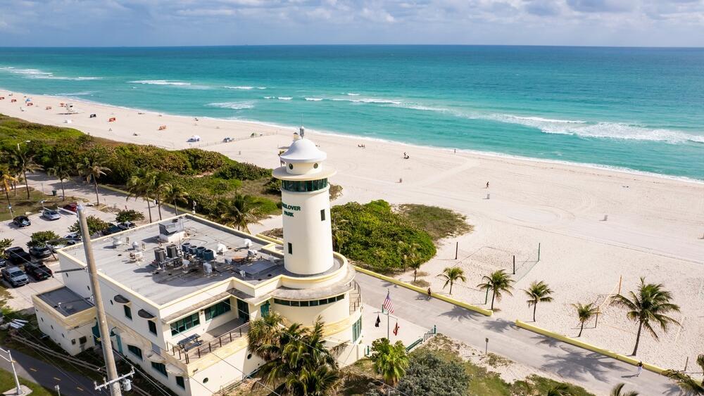 חוף האולאובר, מיאמי, פלורידה, ארצות הברית