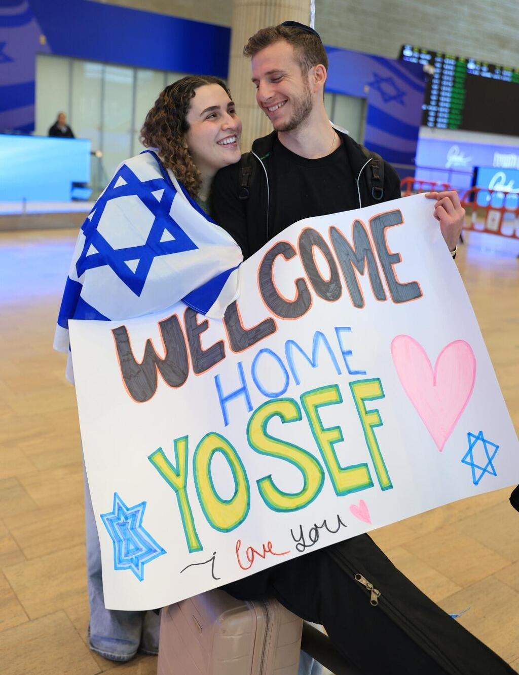 'Turning those hopes and prayers into reality' (Photo: Yonit Schiller) Olim arive amid war