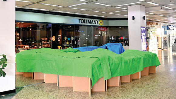 עסקים סגורים בתחילת המלחמה