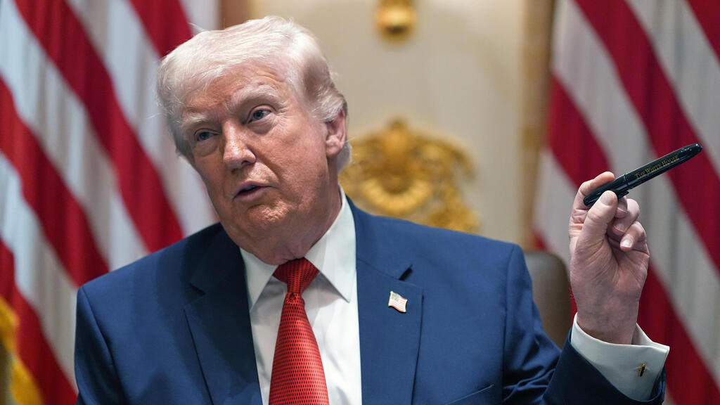 US President Donald Trump (Photo: Evelyn Hockstein/Reuters) נשיא ארה"ב דונלד טראמפ בישיבת קבינט